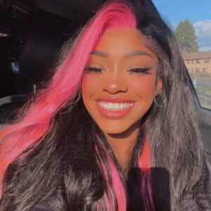 Sterly Pink Skunk Stripe Body Wave 13×4 Transparent Lace Front Human Hair Wig